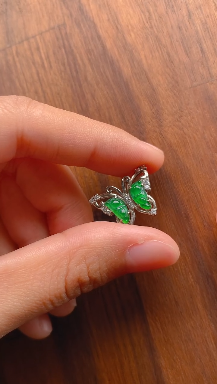 【闪购商品】翡翠吊坠(不含链)银S925镶嵌蝴蝶吊坠