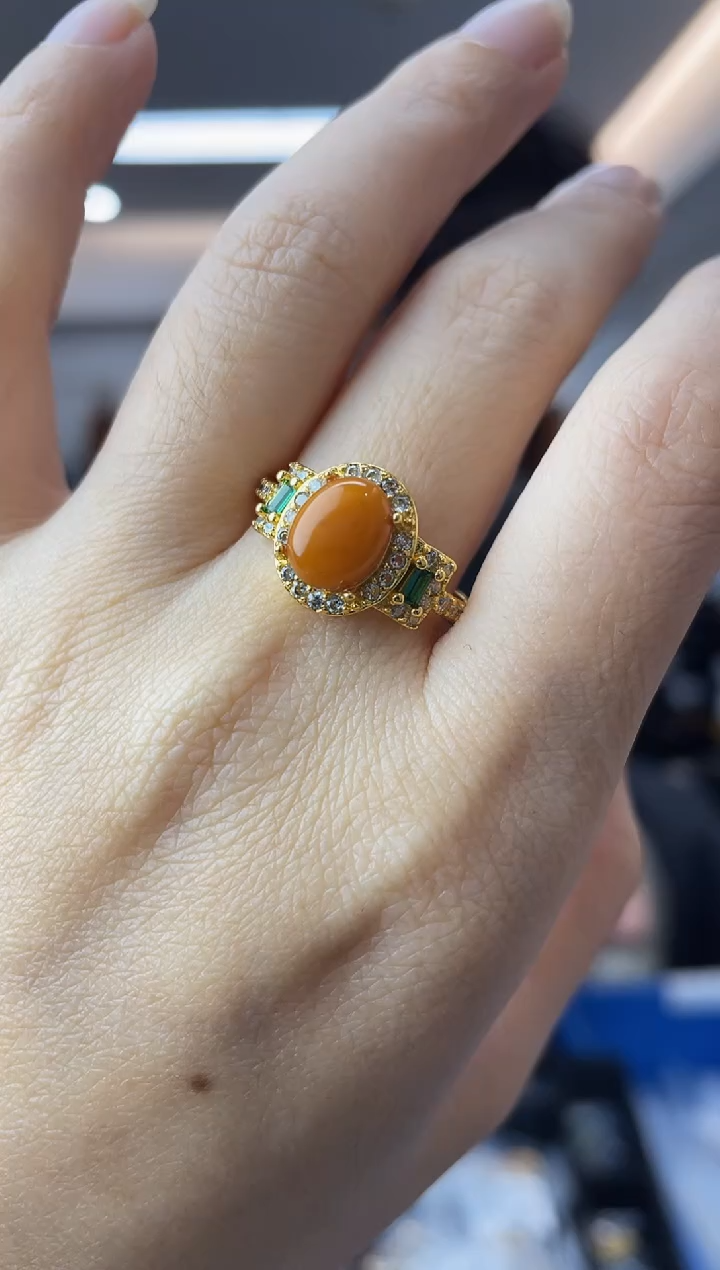 【闪购商品】蜜蜡裸石未镶嵌多样性一件发货