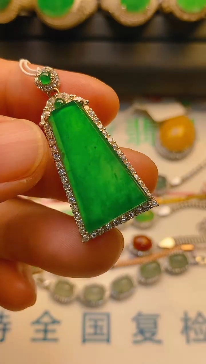 【闪购商品】翡翠耳饰银S925镶嵌天然A货翡翠1