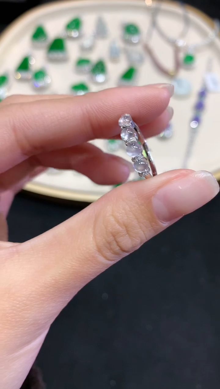 【闪购商品】翡翠戒指18K金镶嵌W596|1999