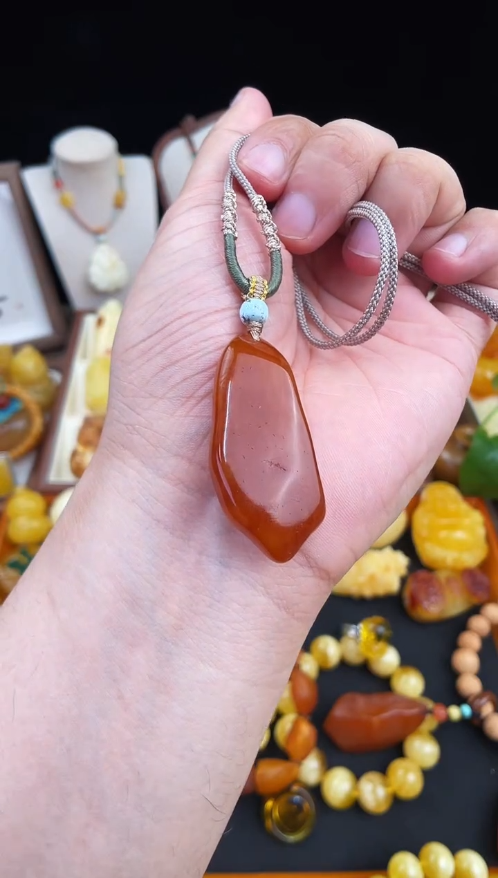 琥珀未镶嵌珠宝奇石柒月