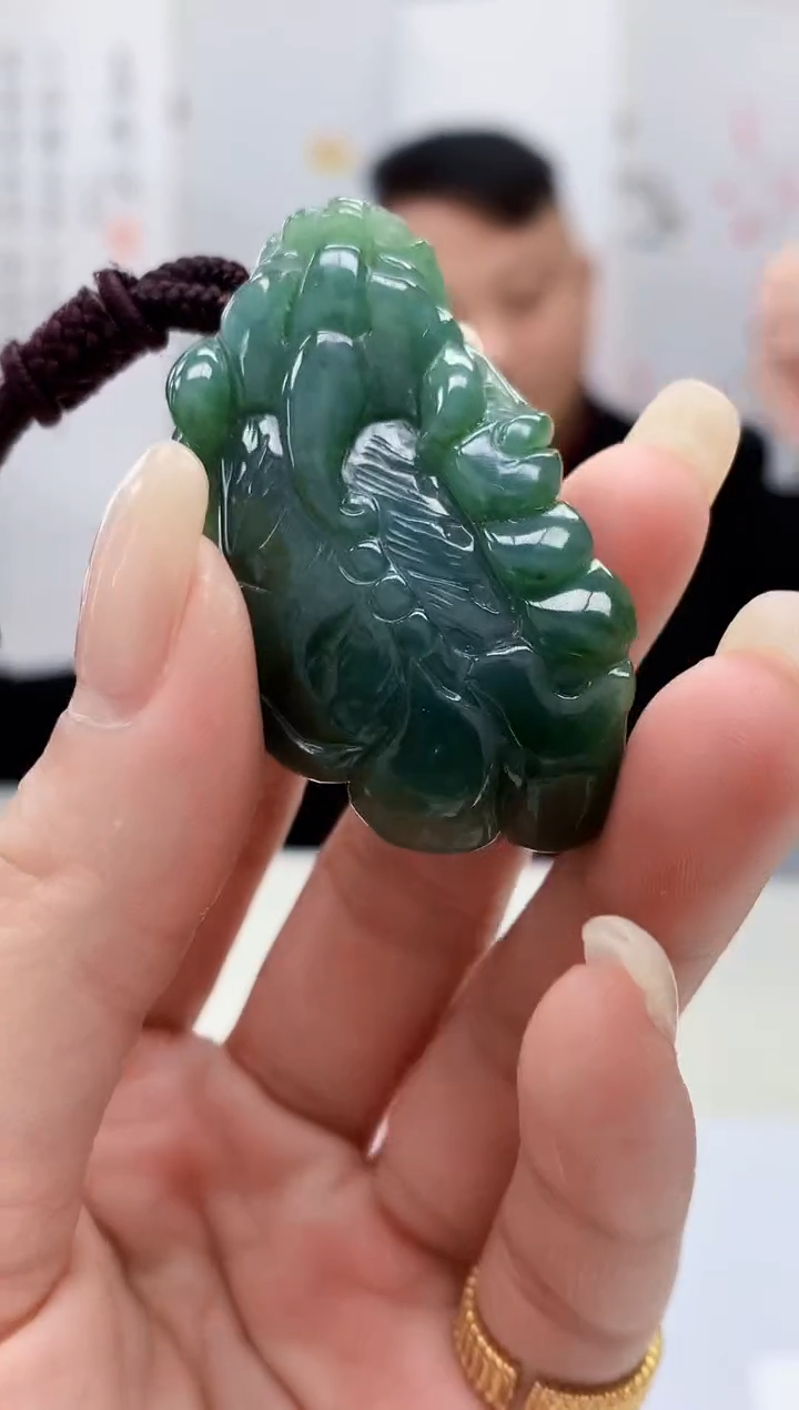 【闪购商品】定制翡翠未镶嵌4969lr-毛货挂件145