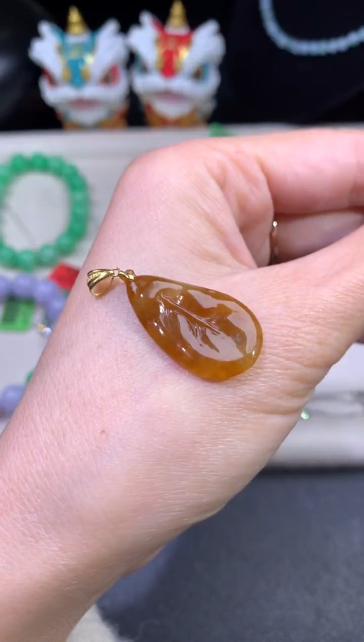 吊坠(不含链)18K金镶嵌翡翠翡翠