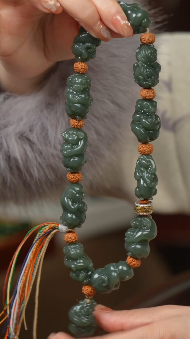 未镶嵌和田玉挂件手串（多样性发货）