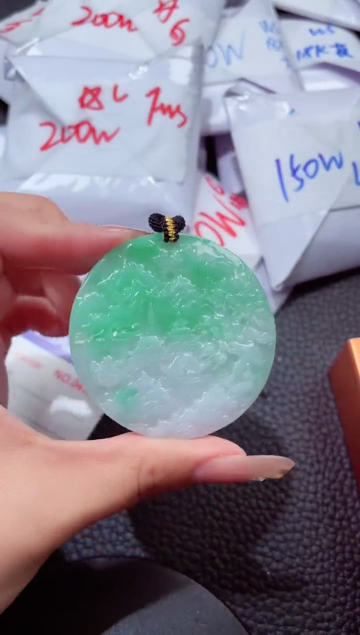 颈饰未镶嵌翡翠00000