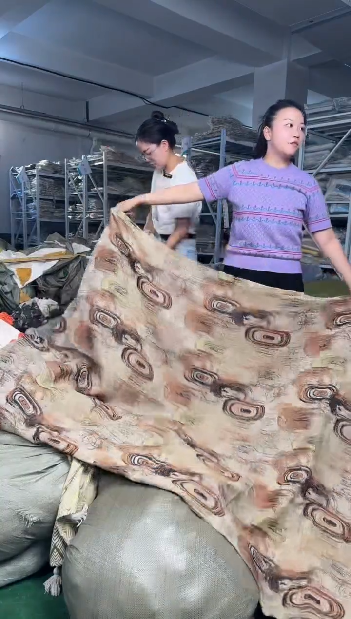 棉工厂仓播，捡漏桌布140--300