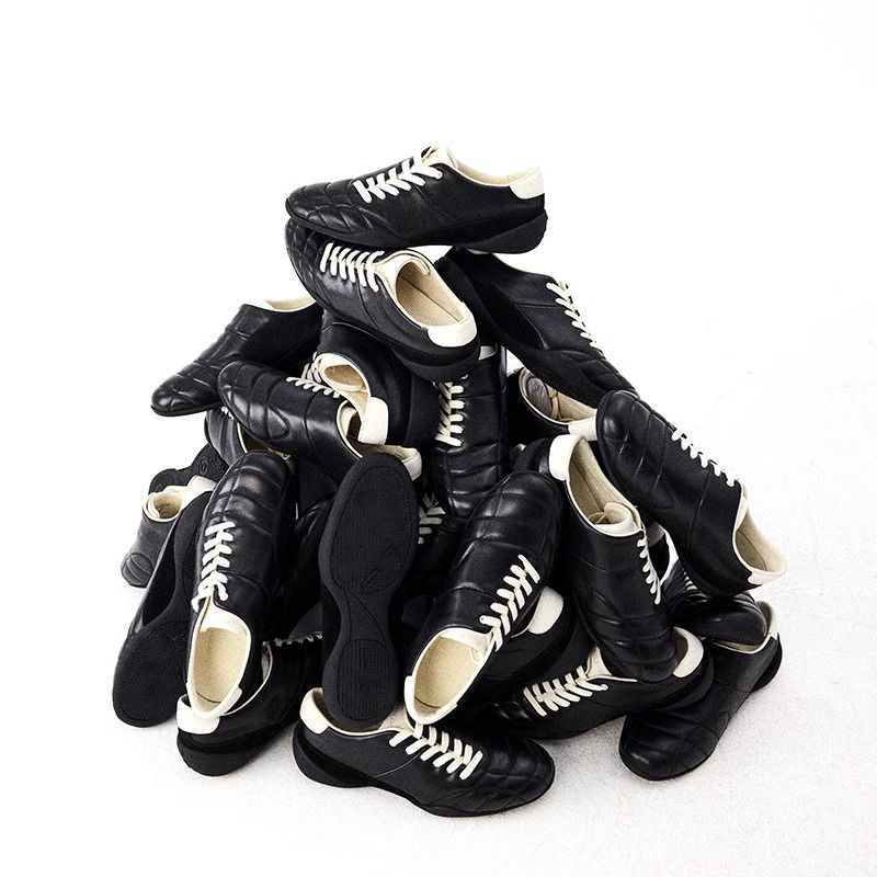 斜系带复古足球鞋休闲运动鞋男女平底户外登山鞋通勤潮款德训鞋子