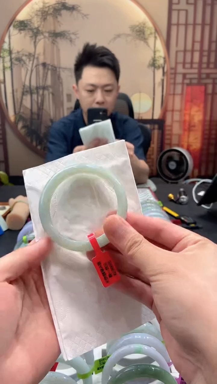 未镶嵌手镯翡翠000056929