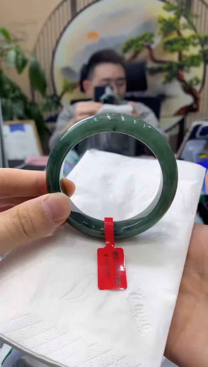 【闪购商品】翡翠手镯未镶嵌000013345