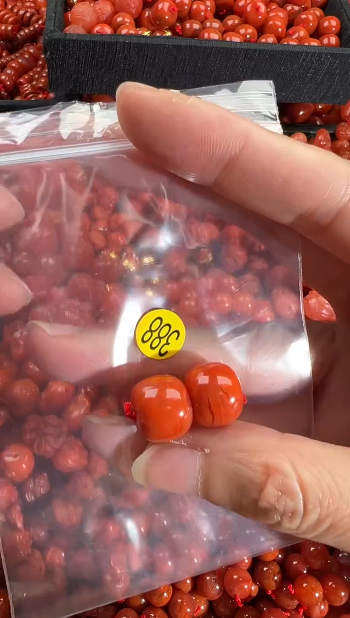 【闪购商品】南红玛瑙颈饰未镶嵌1