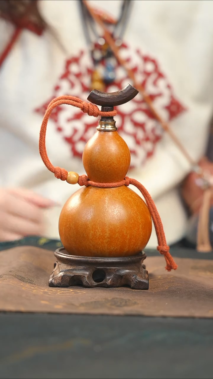 【闪购商品】RB119大漆酒葫芦不包手串及旋转底座