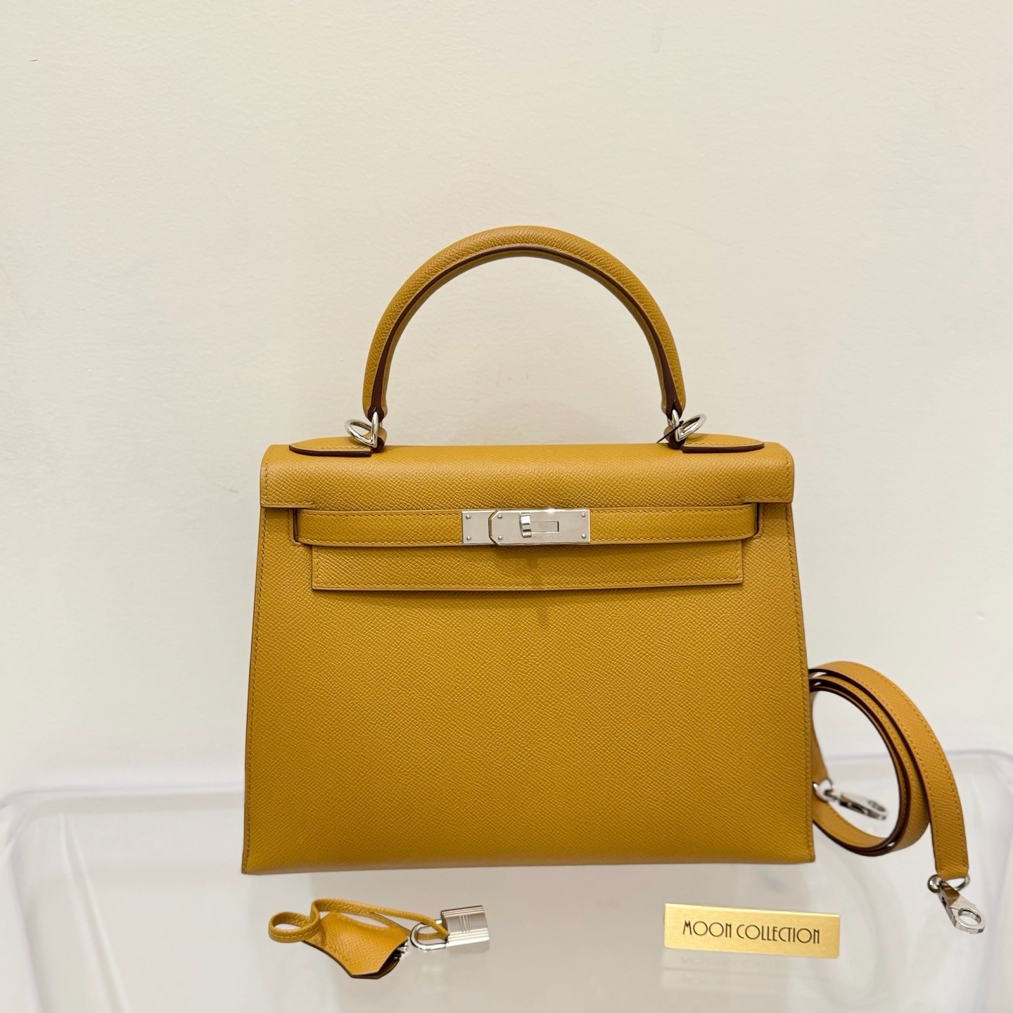 95新 Hermes/爱马仕 Kelly28 芝麻色2s Epsom 银扣y刻