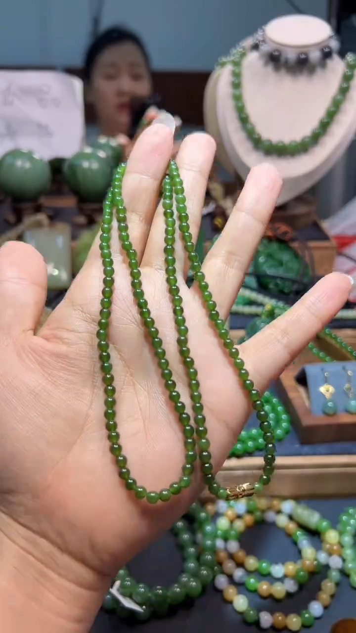 颈饰未镶嵌和田玉多样性发一