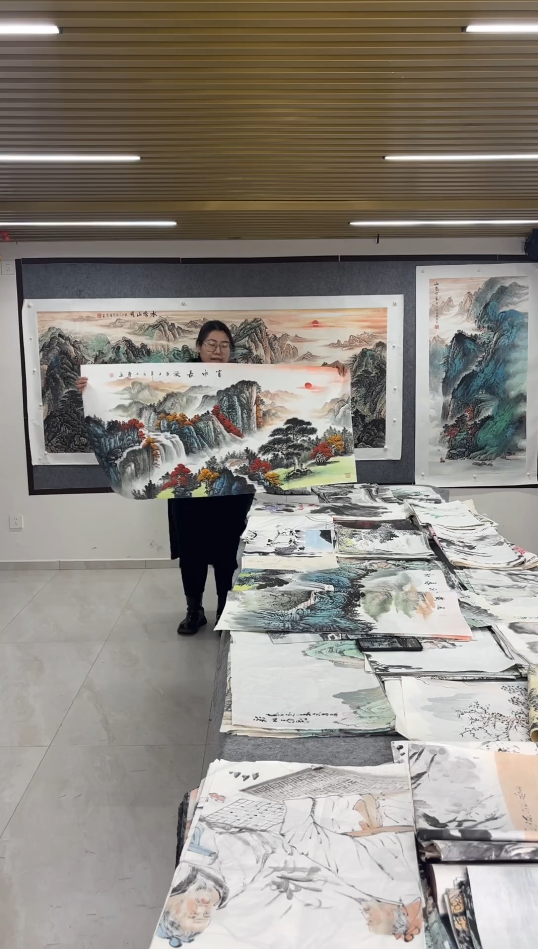 国画丹青专属福利-四尺整张富水长流带太阳带证书