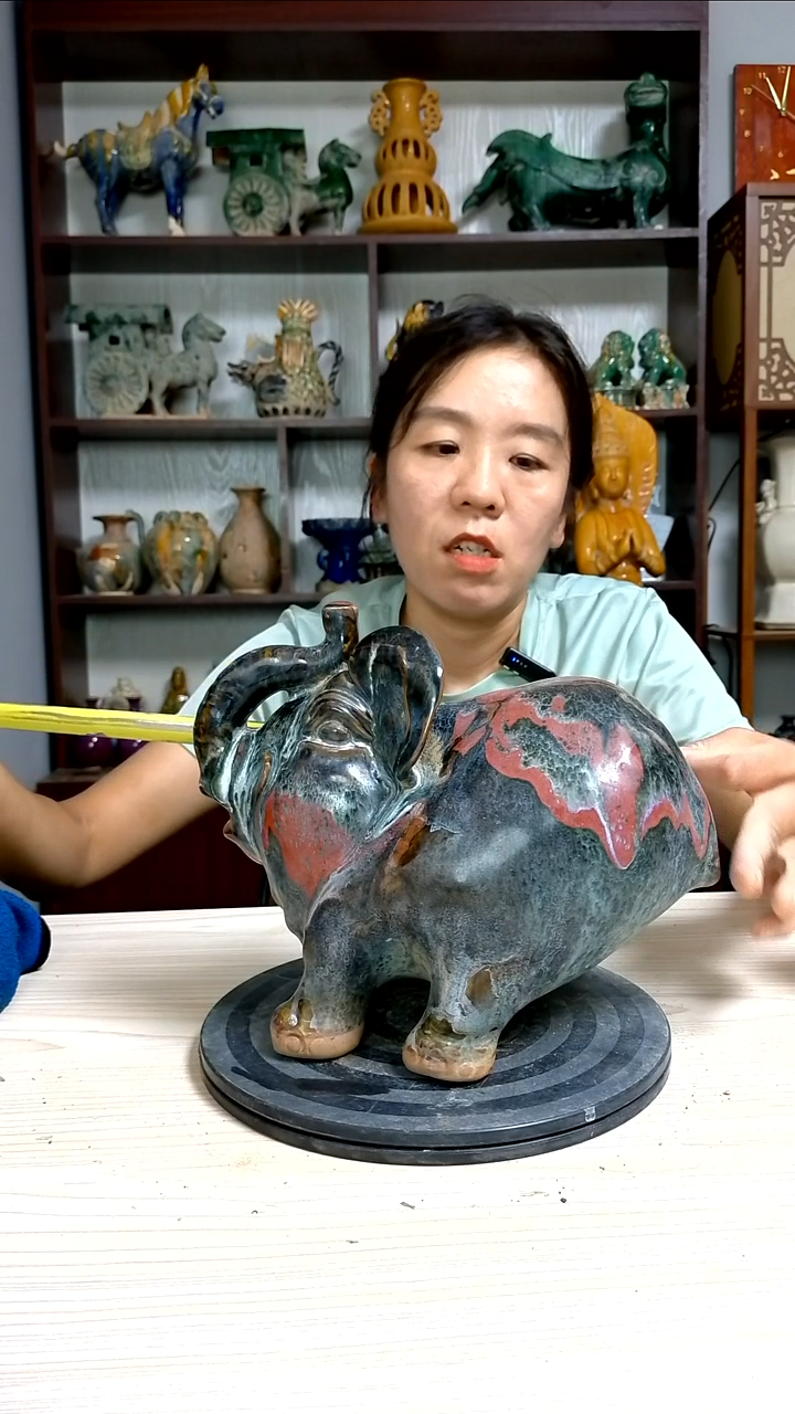 经典精美复古风格瓷器