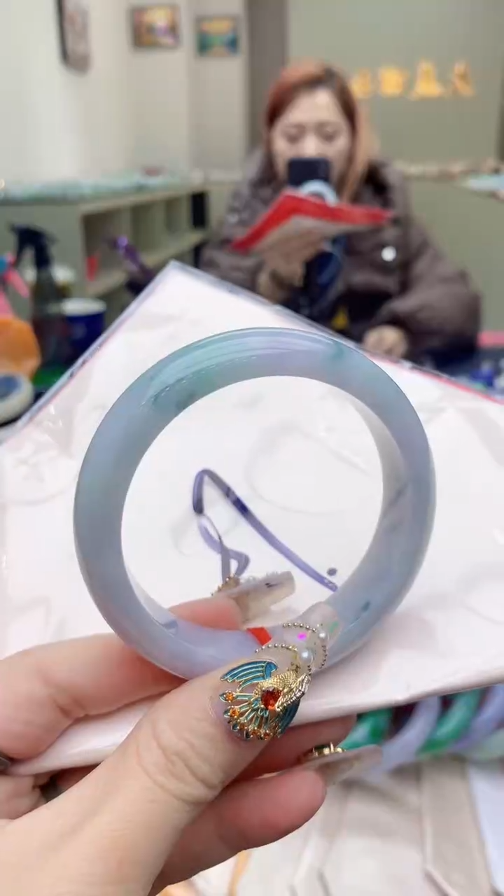 【闪购商品】翡翠手镯未镶嵌0681014520