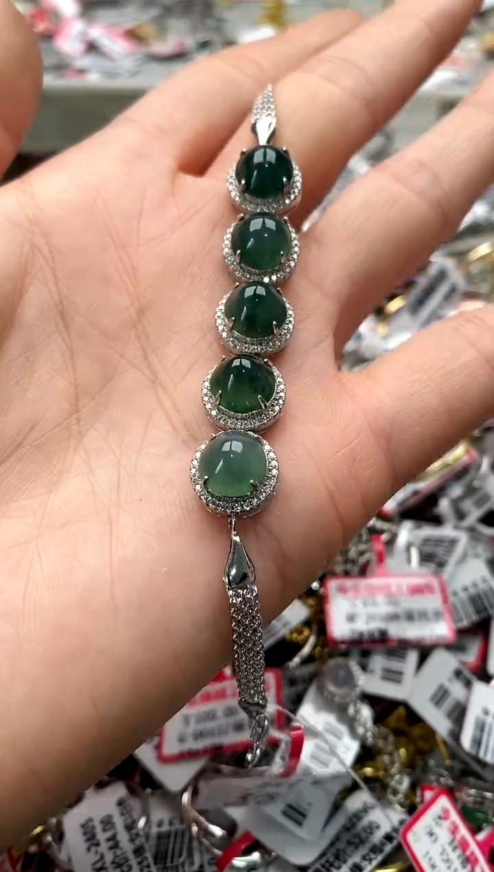 【闪购商品】翡翠戒指银S925镶嵌8888888    4