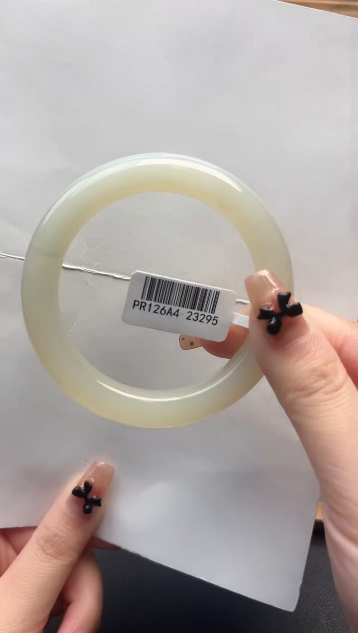 【闪购商品】和田玉手镯未镶嵌54+