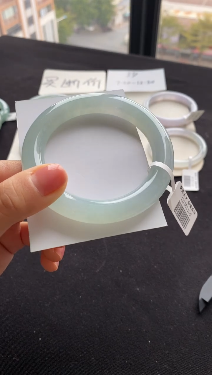 【闪购商品】翡翠手镯（圆镯）未镶嵌56圆条--不退不换