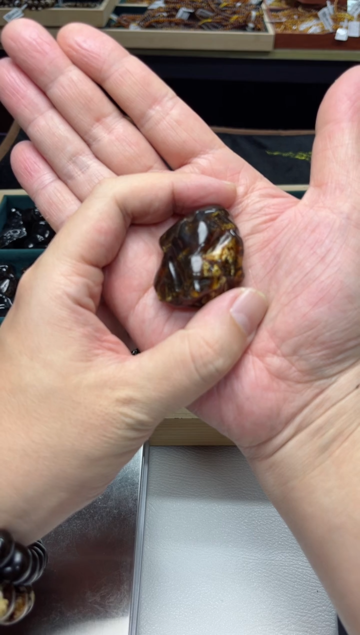 【闪购商品】琥珀裸石未镶嵌抚顺琥珀随型吊坠