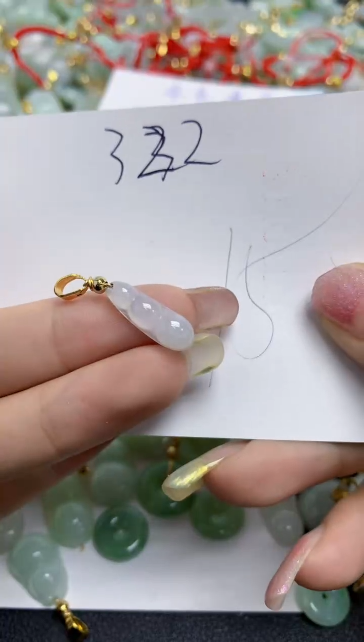 【闪购商品】翡翠颈饰合金天然翡翠A货