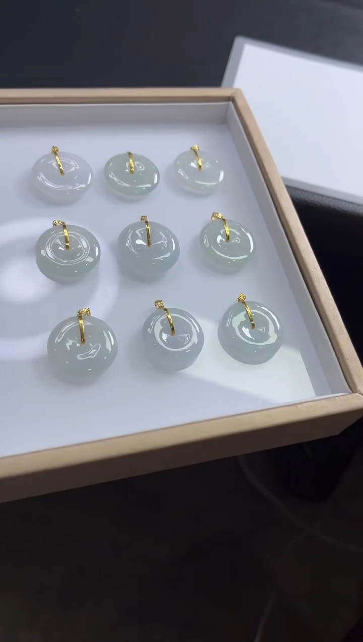 【闪购商品】翡翠颈饰18K金镶嵌A349多样性发一件/配绳子