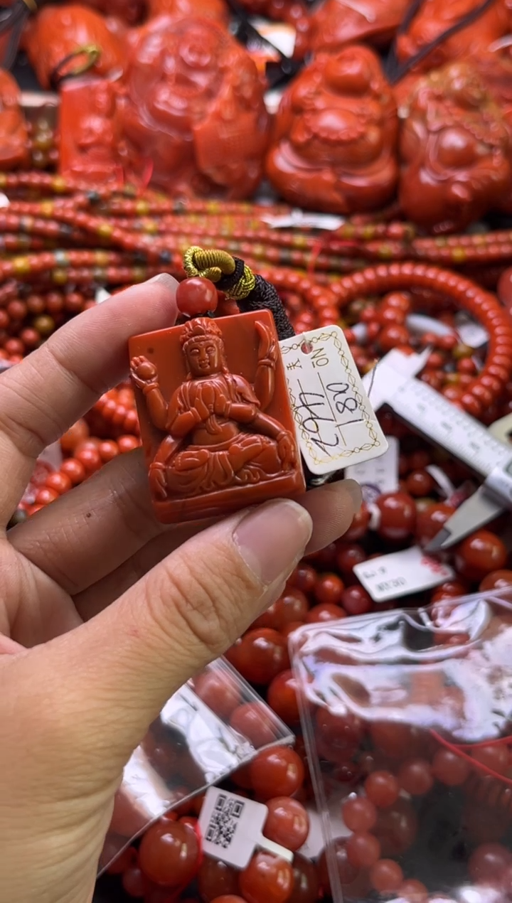 【闪购商品】南红玛瑙未镶嵌珠宝奇石a81
