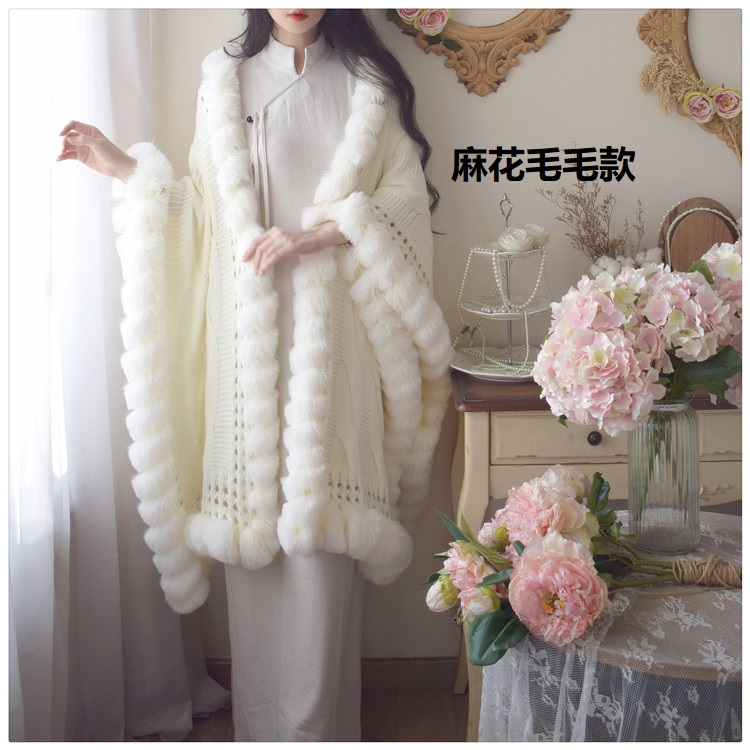 大码冬季慵懒风毛球加厚保暖披肩斗篷大衣外套1006