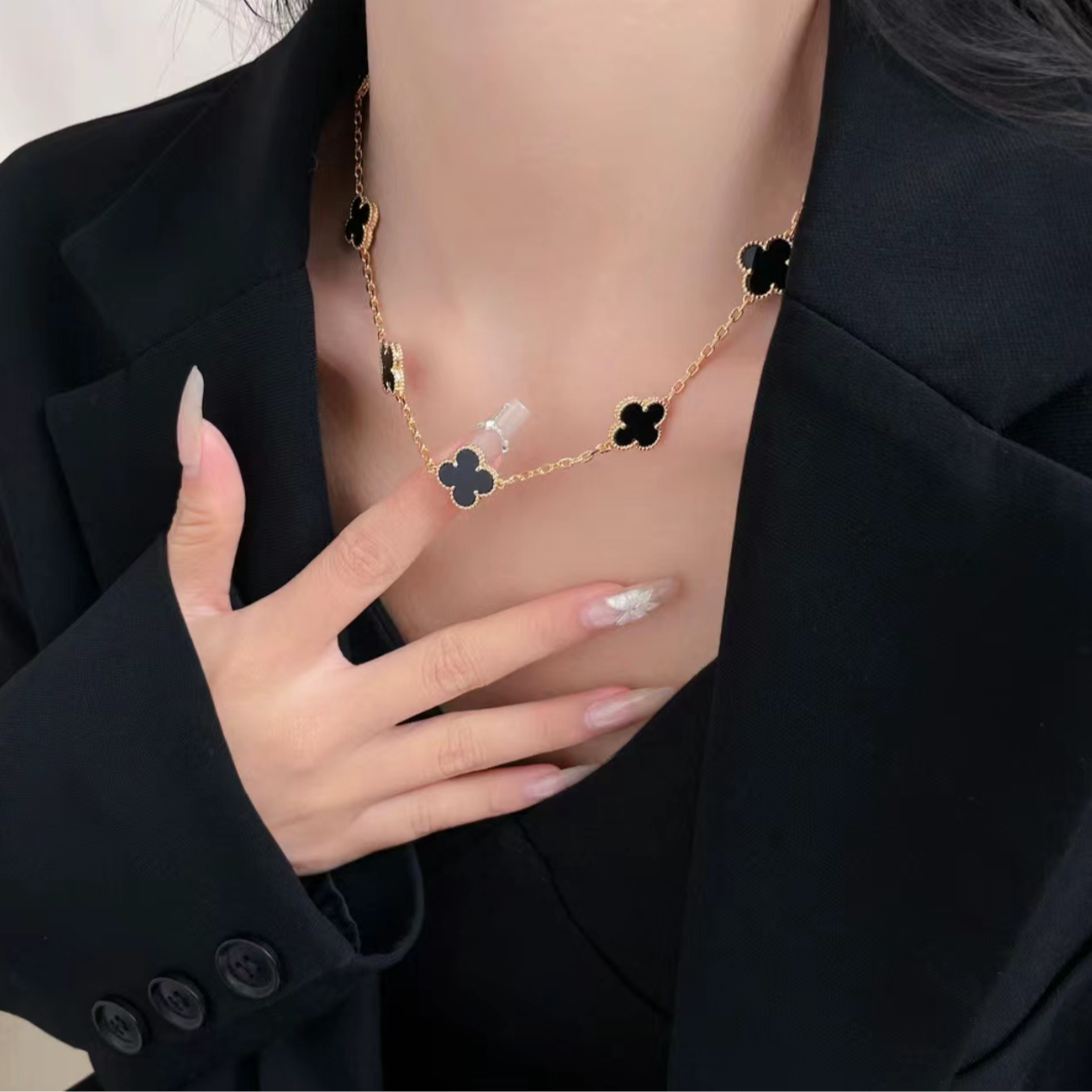 《DM-》四叶草10花 男女款 气质百搭简约轻奢时尚手围巾V25 0411