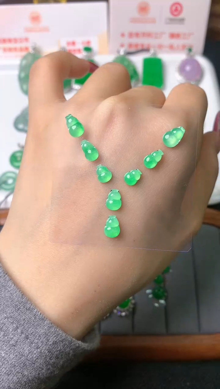 【闪购商品】定制翡翠未镶嵌买料子做私人定制