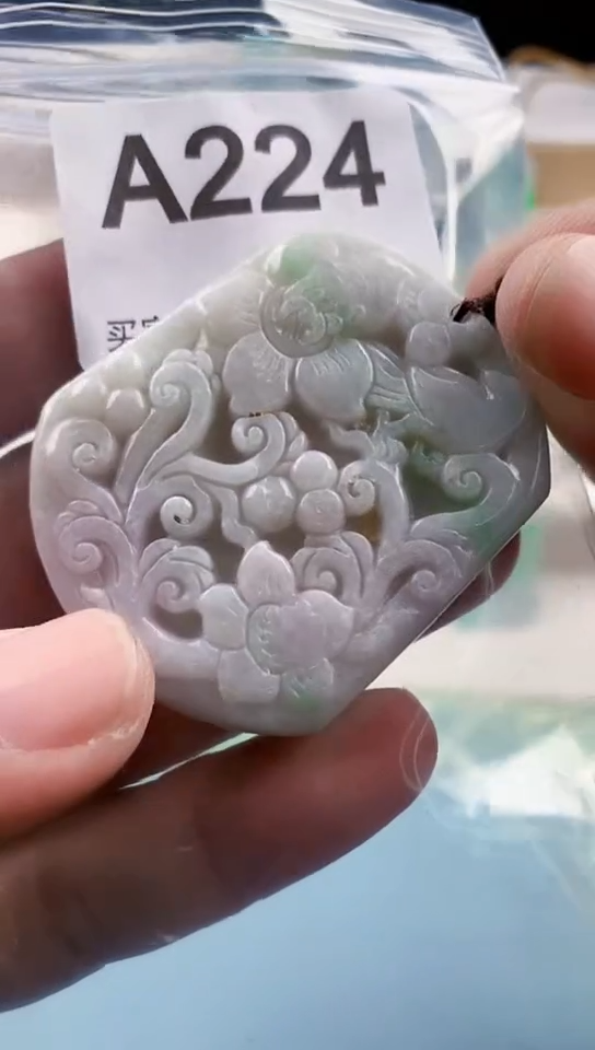 【闪购商品】翡翠挂件未镶嵌天然翡翠吊坠挂件