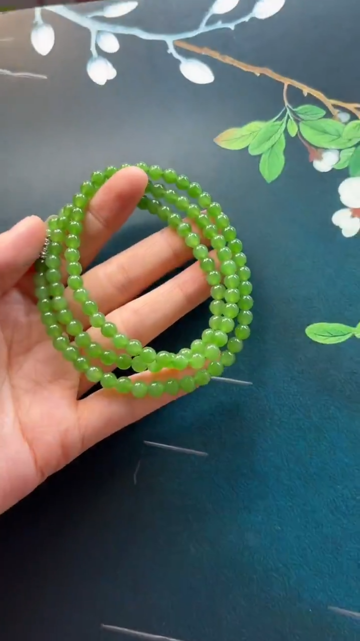 颈饰未镶嵌和田玉项链