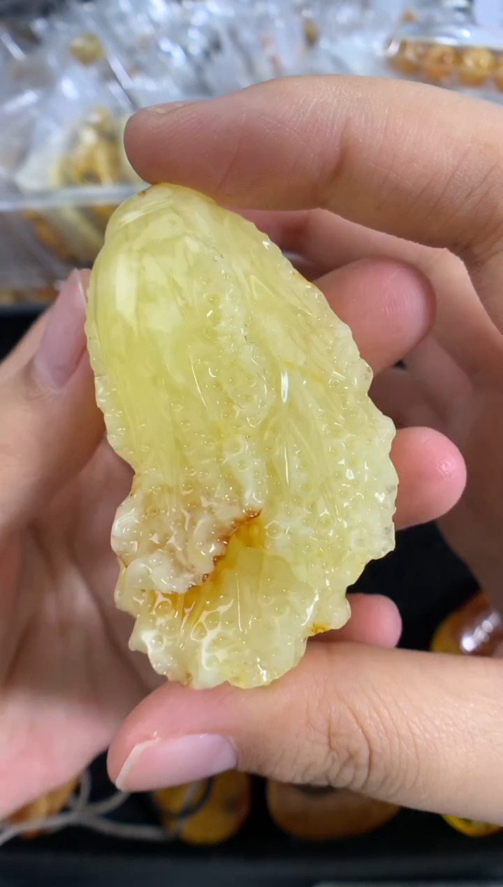 蜜蜡未镶嵌珠宝奇石1