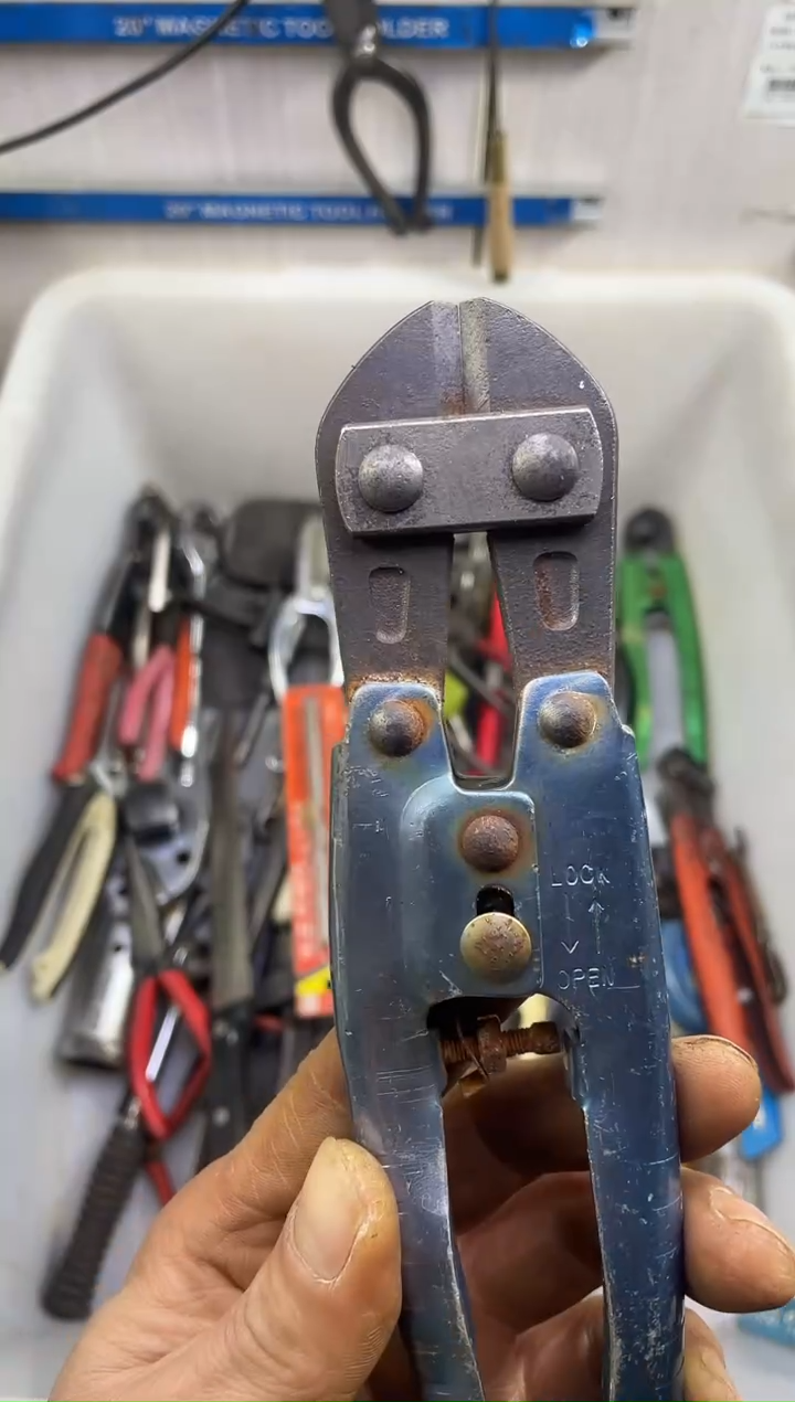 镁月****的老五工具工具工具