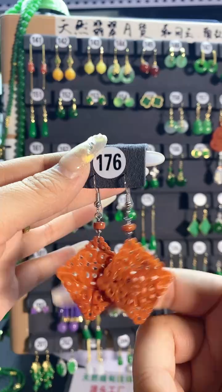 【闪购商品】翡翠耳饰银S925镶嵌176.....