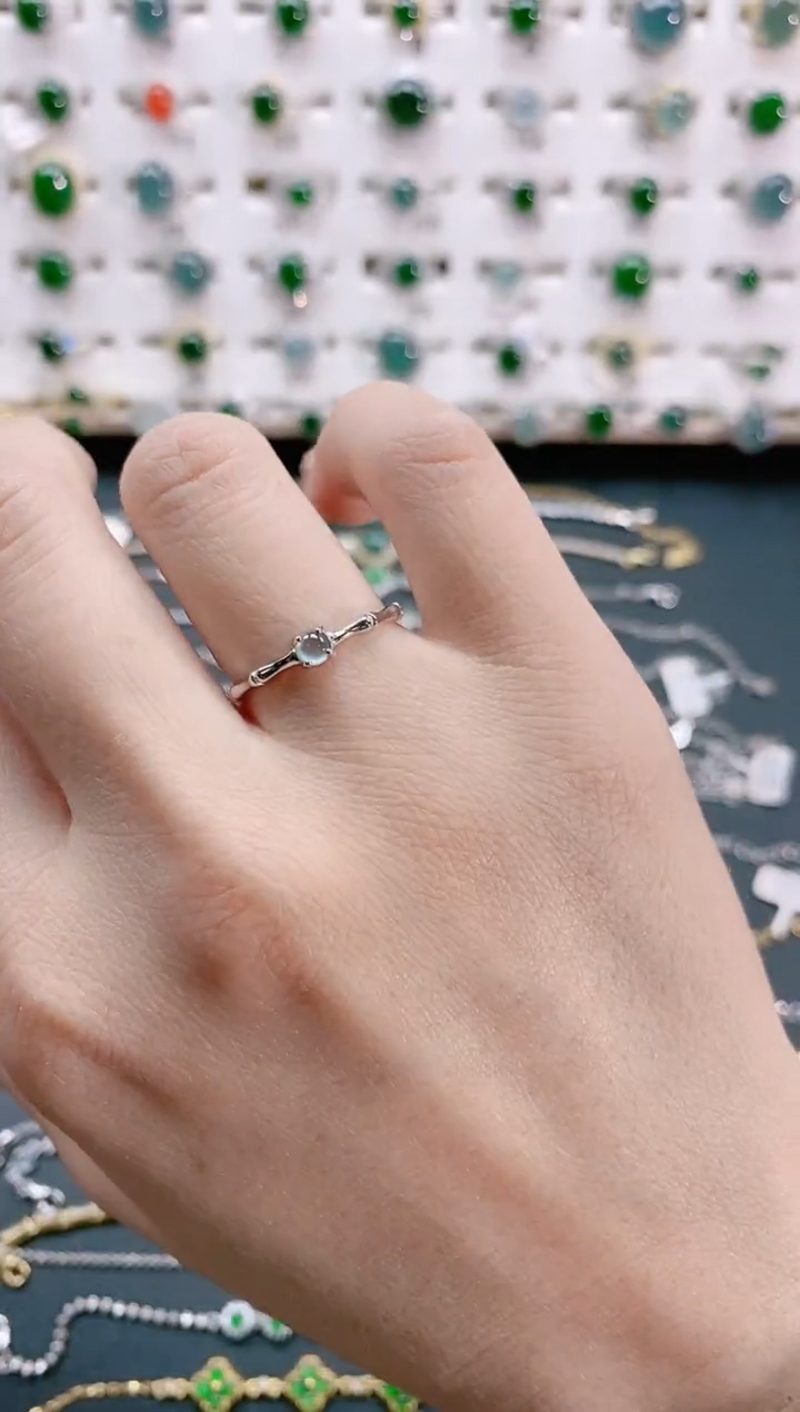 【闪购商品】翡翠戒指银S925镶嵌天然翡翠