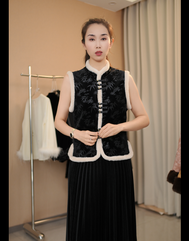 新中式国风唐装女马夹丝绒复古马甲上衣H17186