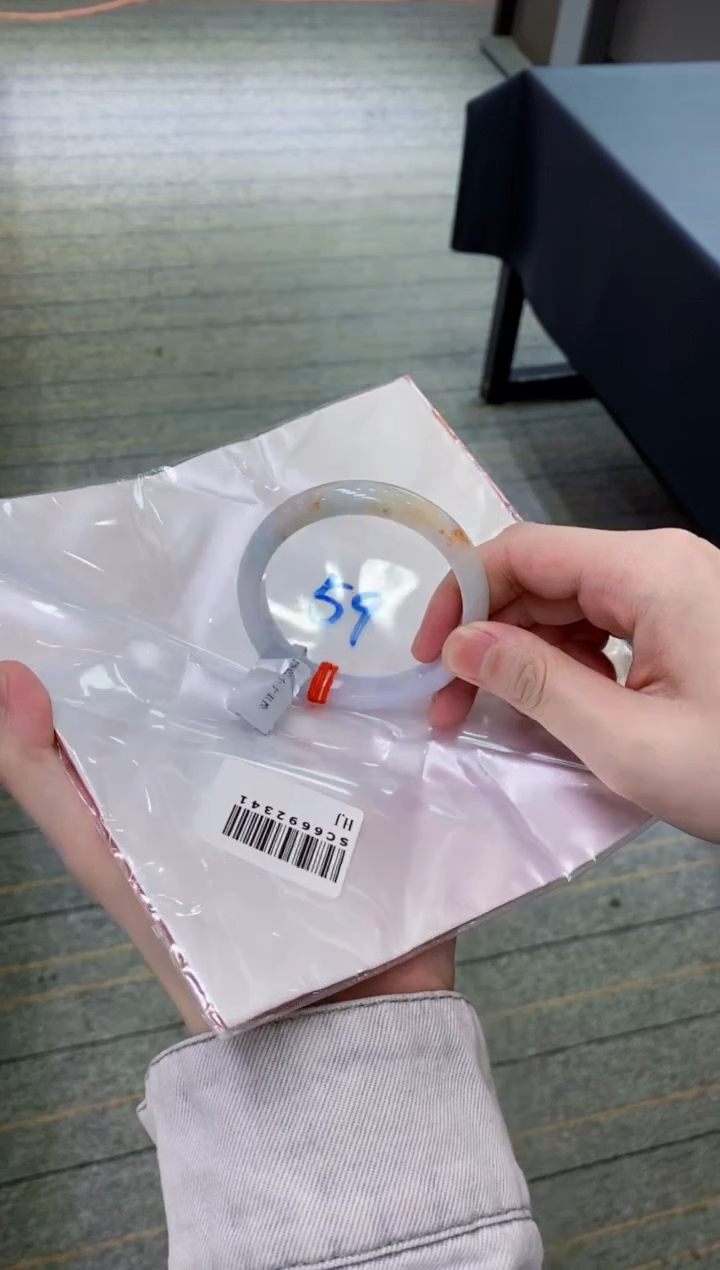 【闪购商品】翡翠手镯未镶嵌             