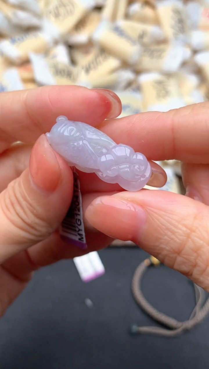 未镶嵌挂件翡翠一