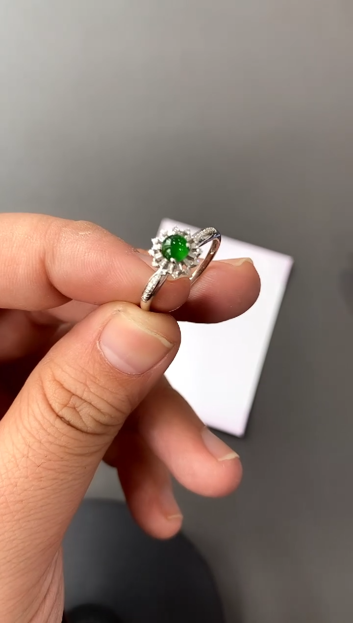 【闪购商品】翡翠戒指18K金镶嵌买断价