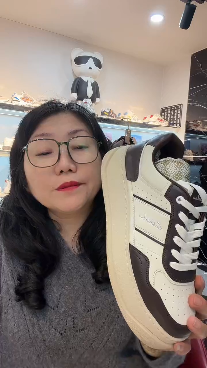 冷**使驰莎洛  板鞋  39