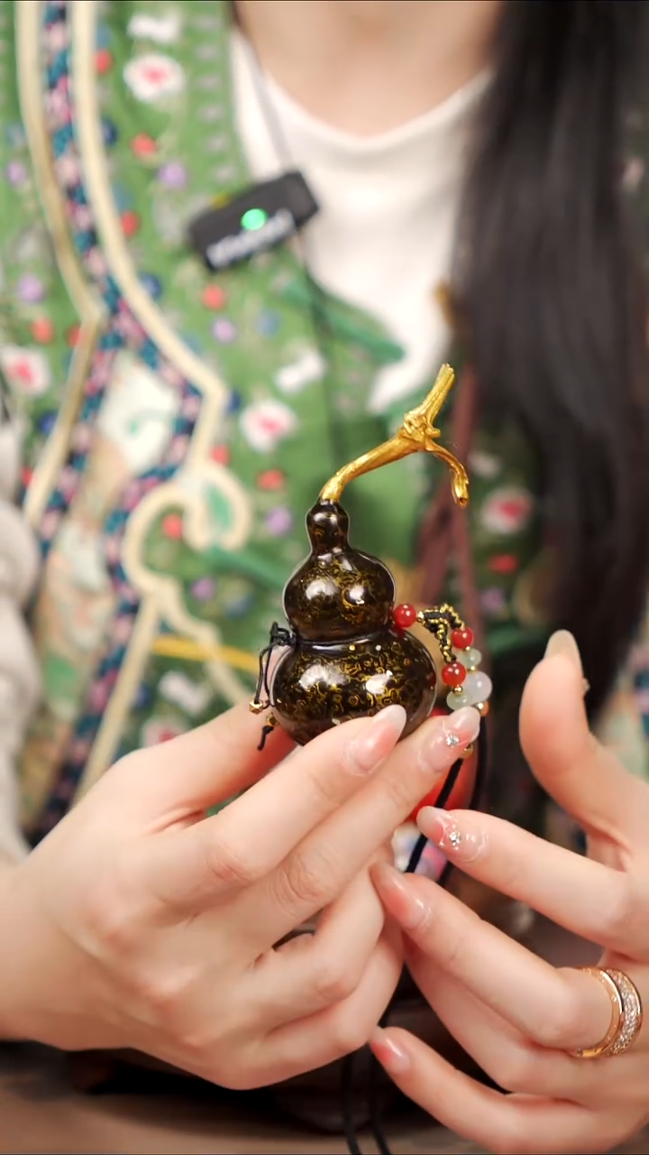 【闪购商品】80易林大漆脖挂小葫芦----138