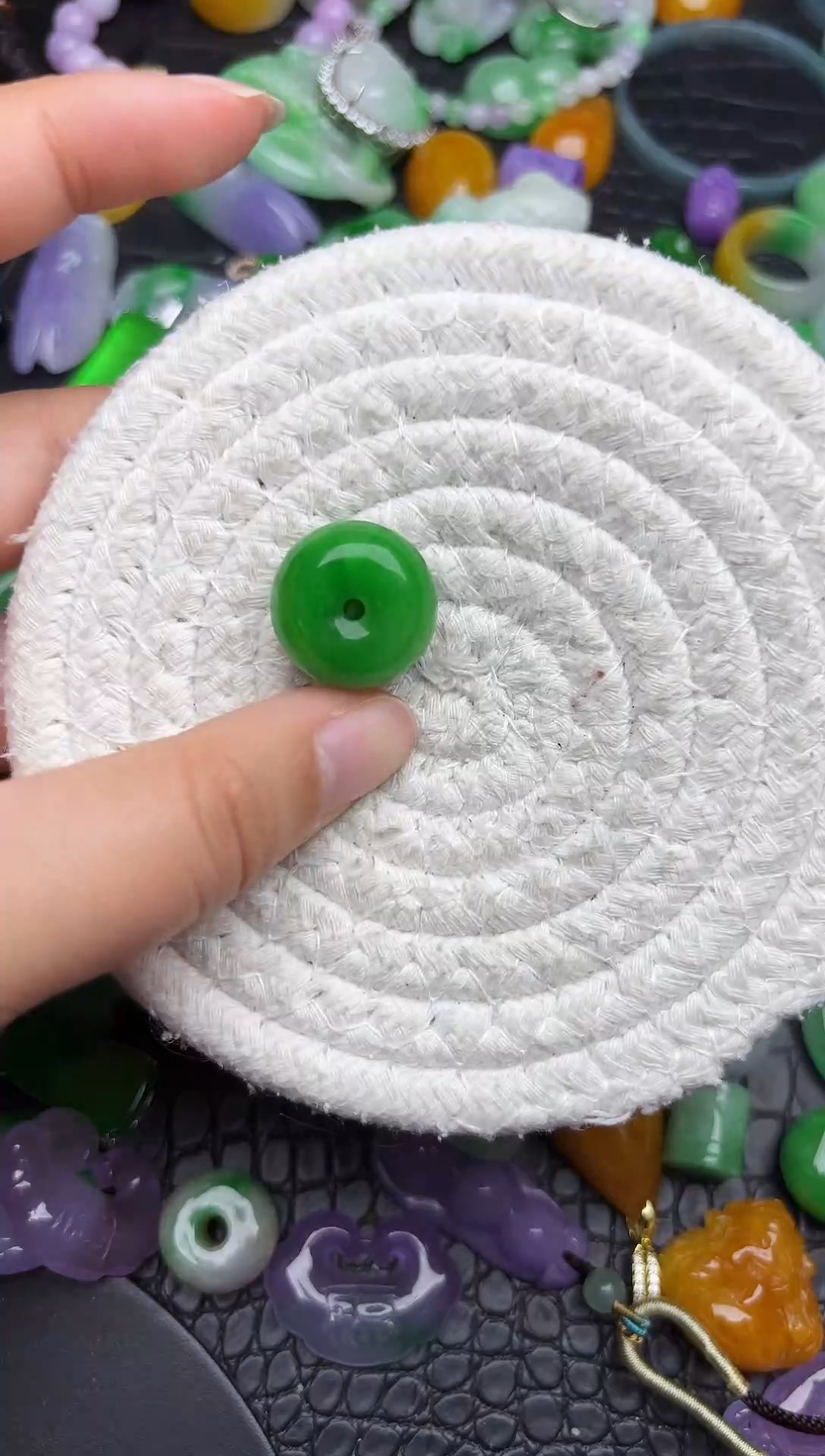 颈饰未镶嵌翡翠缅甸翡翠吊坠