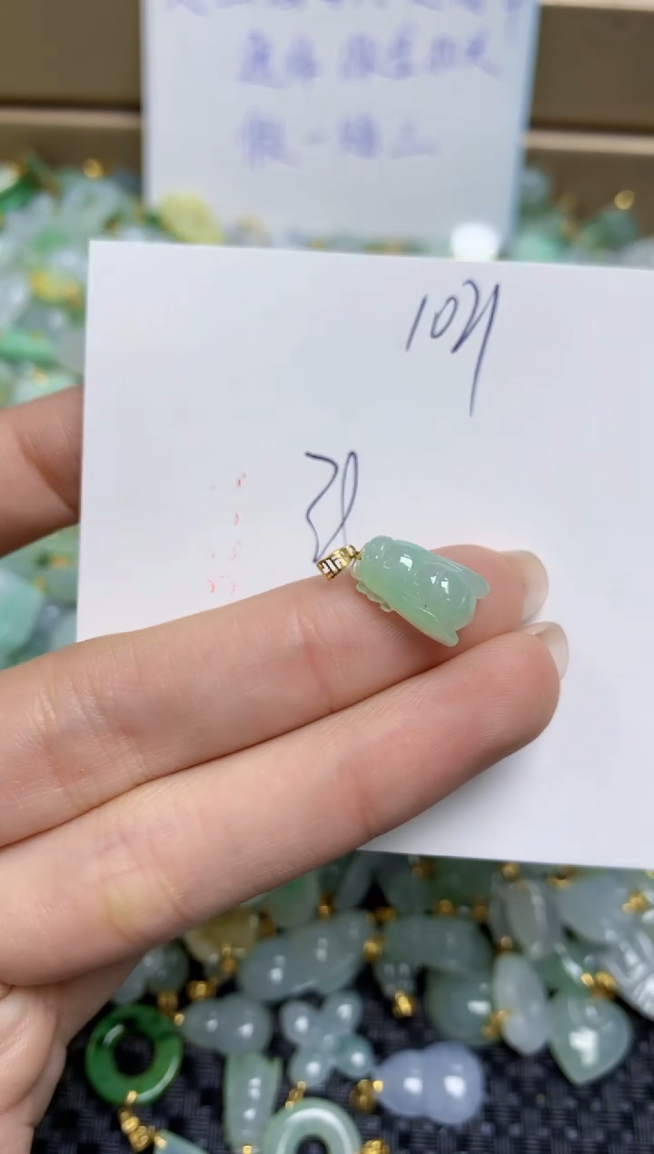 【闪购商品】翡翠颈饰18K金镶嵌天然缅甸A货翡翠