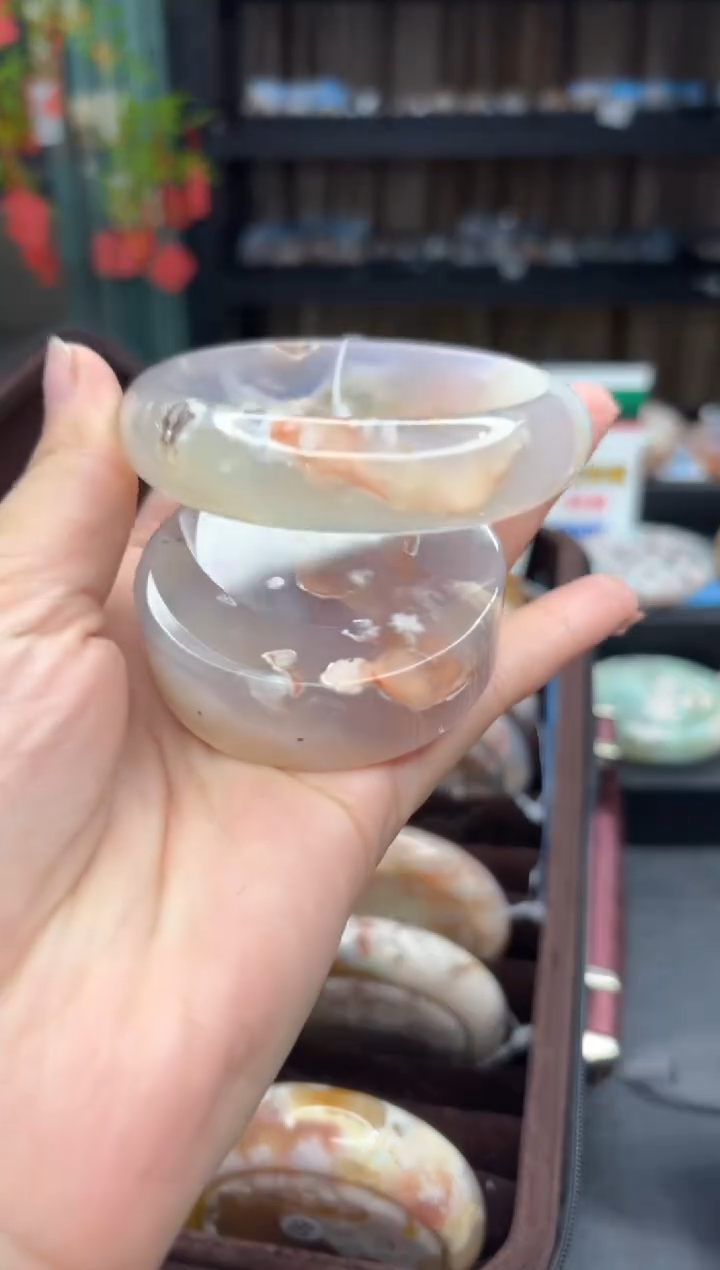 【闪购商品】石英质玉手镯未镶嵌291（59圈赠送镯心）