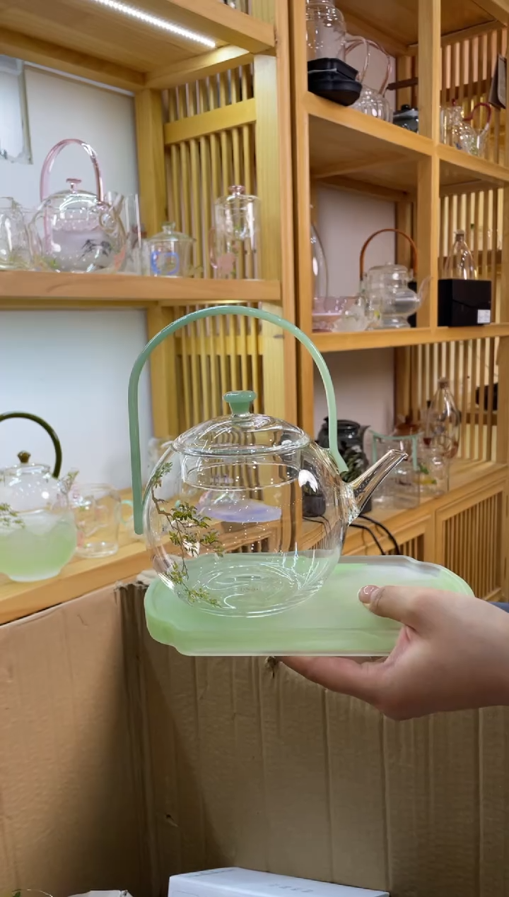梨花白燕抱月壶绿把啊啊