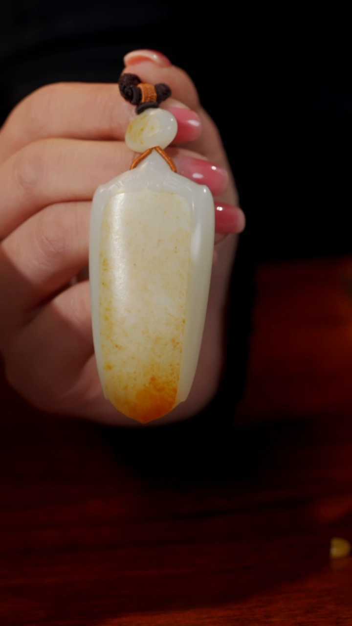 【闪购商品】和田玉颈饰未镶嵌75