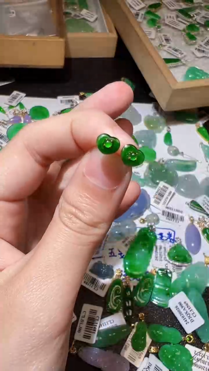 【闪购商品】翡翠18K金镶嵌挂件我