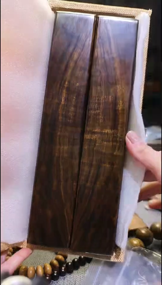 金丝楠      镇尺