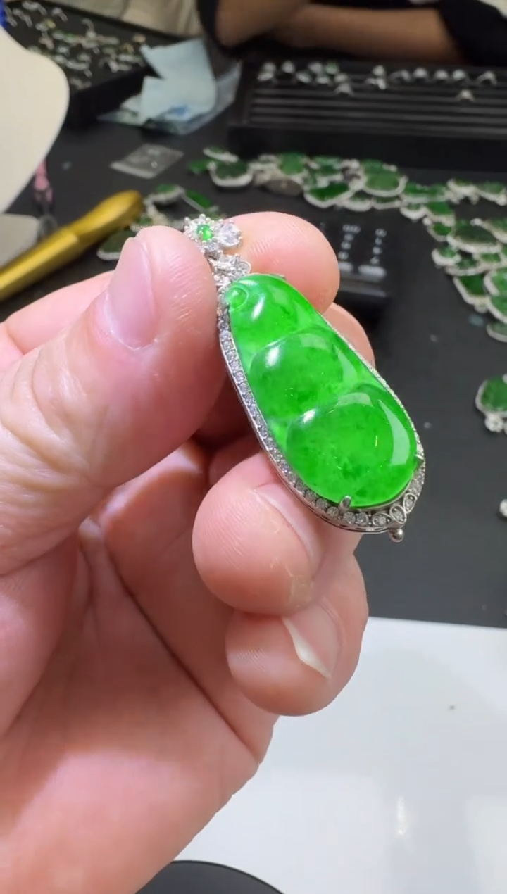 【闪购商品】翡翠颈饰银S925镶嵌00056623